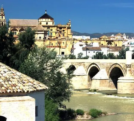 Piso Con Solarium Calahorra Con Solera Parking Privado Gratis Cordoba